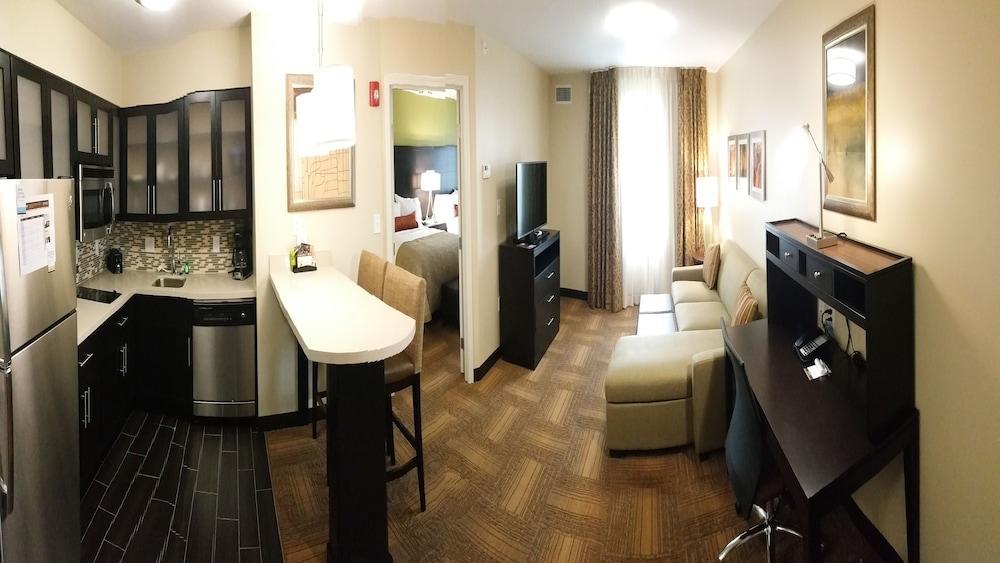 Staybridge Suites Merrillville By Ihg Extérieur photo