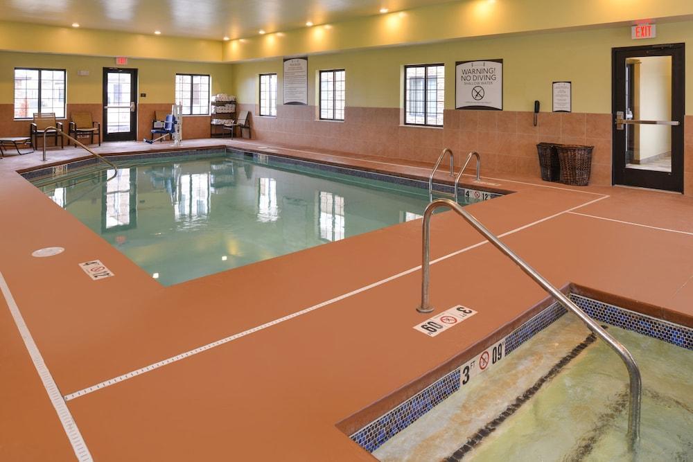 Staybridge Suites Merrillville By Ihg Extérieur photo